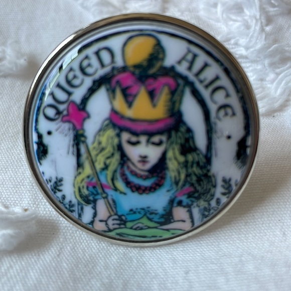 Tarina Tarantino rare Queen Alice in Wonderland adjustable ring Acid Alice - Picture 3 of 10